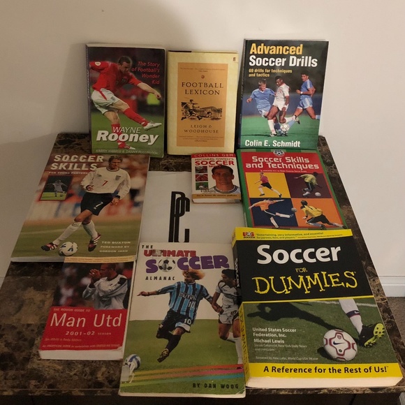Manchester United Other - Soccer Book Collection